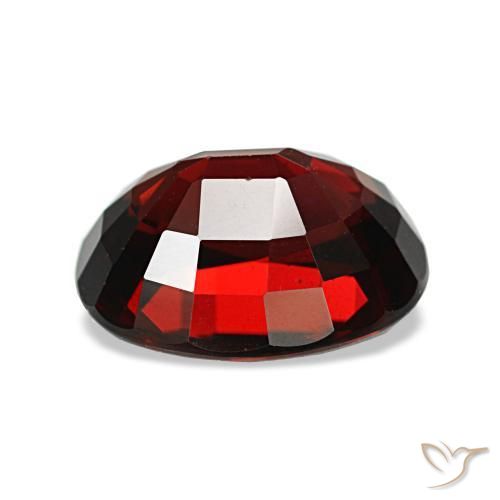 Grenat almandin rouge naturelle coupe ovale, 2,87 ct, VS