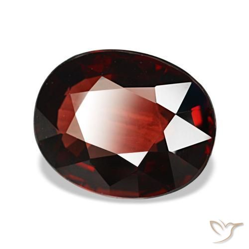 Grenat almandin rouge naturelle coupe ovale, 3,14 ct, VS