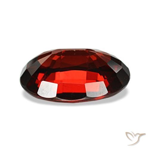Grenat almandin rouge naturelle coupe ovale, 3,14 ct, VS