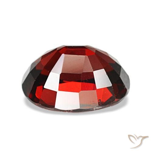 Grenat almandin rouge naturelle coupe ovale, 2,94 ct, VS