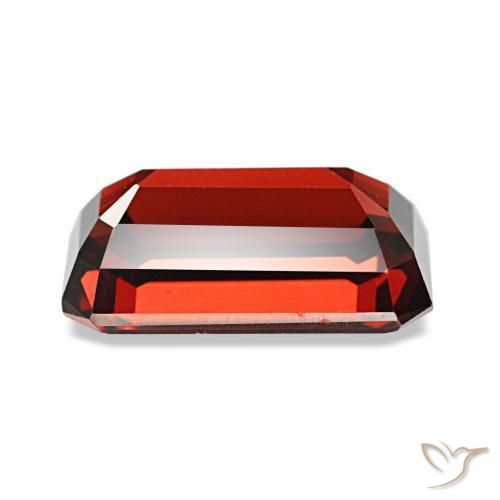 Grenat almandin rouge naturelle taille émeraude, 3,08 ct, VVS-VS