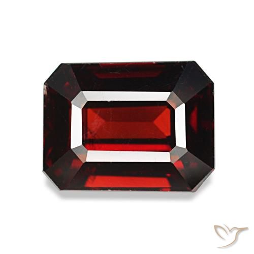 Grenat almandin rouge naturelle taille émeraude, 3,32 ct, VS
