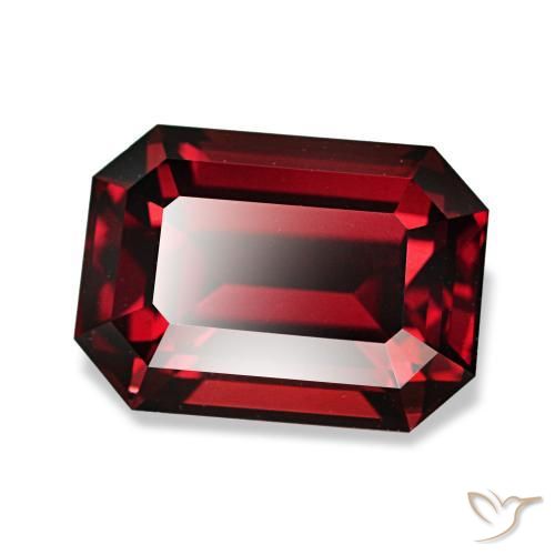 Grenat almandin rouge naturelle taille émeraude, 3,40 ct, VVS