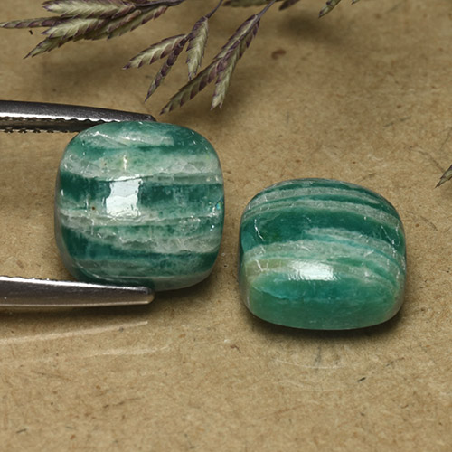 Achetez naturel 9.66ct Vert moyen Amazonite gems, Coupe coussin, En provenance Madagascar chez GemSelect. En stock, livraison internationale!