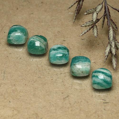 Achetez naturel 3.38ct Vert pin Amazonite gems, Coupe coussin, En provenance Madagascar chez GemSelect. En stock, livraison internationale!
