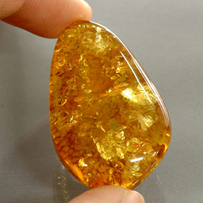 Ambre orange naturelle transparent, 30,46 ct, transparent / translucide