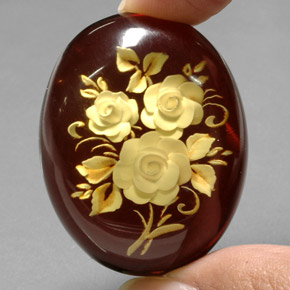 Ambre marron naturelle forme fantaisie, 28,39 ct, translucide