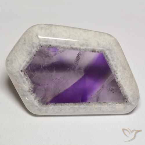 Tranche de géode d'améthyste multicolore naturelle forme fantaisie, 69,57 ct, transparent