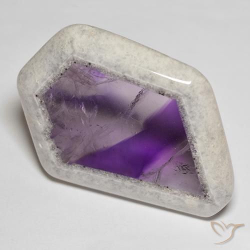 Tranche de géode d'améthyste multicolore naturelle forme fantaisie, 69,57 ct, transparent