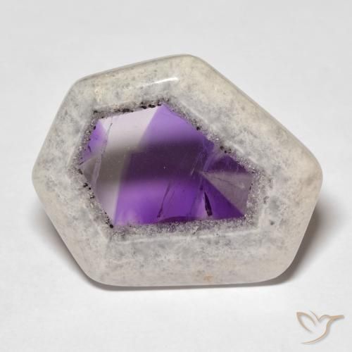 Tranche de géode d'améthyste multicolore naturelle forme fantaisie, 29,19 ct, transparent