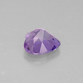 Améthyste violet naturelle forme de coeur, 0,72 ct, VS