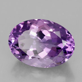 Améthyste violet naturelle coupe ovale, 5,90 ct, VVS-VS