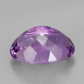 Améthyste violet naturelle coupe ovale, 5,90 ct, VVS-VS