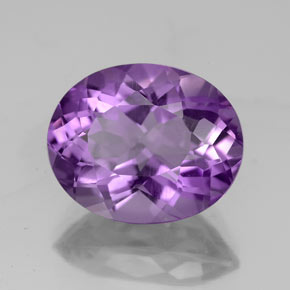 Améthyste violet naturelle coupe ovale, 3,96 ct, VS