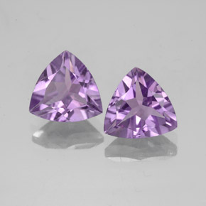 Achetez naturel ct Violet Améthyste gems, Trillion, En provenance Brésil chez GemSelect. En stock, livraison internationale!