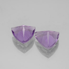 Achetez naturel ct Violet Améthyste gems, Trillion, En provenance Brésil chez GemSelect. En stock, livraison internationale!