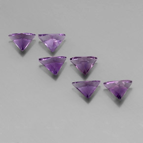 Achetez naturel ct Violet Améthyste gems, Trillion, En provenance Brésil chez GemSelect. En stock, livraison internationale!