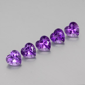 Achetez naturel ct Violet Améthyste gems, Forme de coeur, En provenance Brésil chez GemSelect. En stock, livraison internationale!