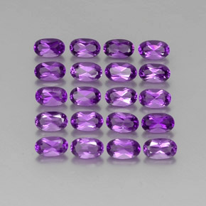 Achetez naturel 4.65ct Violet vif Améthyste gems, Coupe ovale, En provenance Brésil chez GemSelect. En stock, livraison internationale!