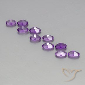 Achetez naturel 4.08ct Pourpre violacé moyen-foncé Améthyste gems, Coupe ovale, En provenance Brésil chez GemSelect. En stock, livraison internationale!