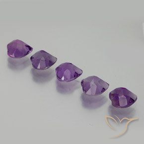 Shop natural 3.64ct Violet moyen Améthyste gems, Cœur, from Brésil at GemSelect. In stock, global shipping!