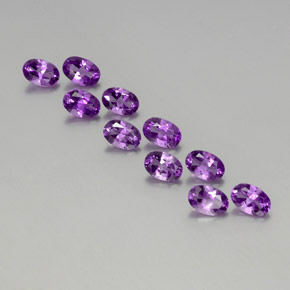 Achetez naturel 4.14ct Pourpre violacé moyen-foncé Améthyste gems, Coupe ovale, En provenance Brésil chez GemSelect. En stock, livraison internationale!
