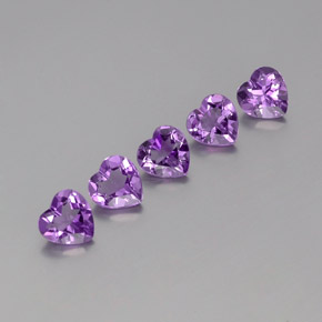 Achetez naturel 3.41ct Pourpre violacé profond Améthyste gems, Forme de coeur, En provenance Brésil chez GemSelect. En stock, livraison internationale!