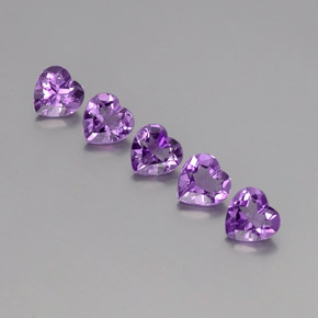 Achetez naturel 3.41ct Pourpre violacé profond Améthyste gems, Forme de coeur, En provenance Brésil chez GemSelect. En stock, livraison internationale!