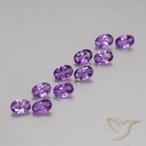 Shop natural 3.97ct Pourpre violacé moyen-foncé Améthyste gems, ovale, from Brésil at GemSelect. In stock, global shipping!