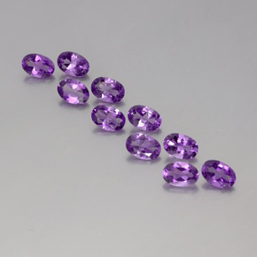 Achetez naturel 3.95ct Pourpre violacé moyen-foncé Améthyste gems, Coupe ovale, En provenance Brésil chez GemSelect. En stock, livraison internationale!