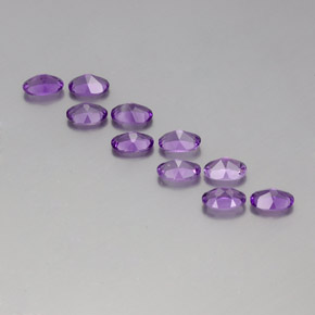 Achetez naturel 3.95ct Pourpre violacé moyen-foncé Améthyste gems, Coupe ovale, En provenance Brésil chez GemSelect. En stock, livraison internationale!