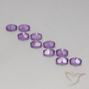 Achetez naturel 3.96ct Pourpre violacé moyen-foncé Améthyste gems, Coupe ovale, En provenance Brésil chez GemSelect. En stock, livraison internationale!