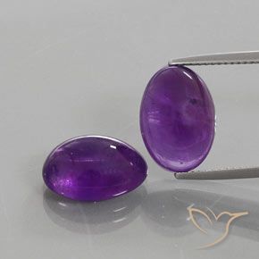 Achetez naturel 12.04ct Violet moyen Améthyste gems, Coupe ovale, En provenance Brésil chez GemSelect. En stock, livraison internationale!