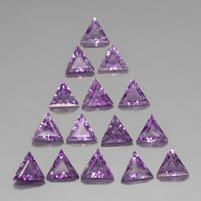 Achetez naturel 8.21ct Violet rosâtre moyen Améthyste gems, Trillion, En provenance Brésil chez GemSelect. En stock, livraison internationale!