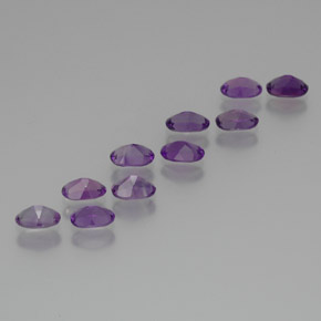 Achetez naturel 3.85ct Violet violacé Améthyste gems, Coupe ovale, En provenance Brésil chez GemSelect. En stock, livraison internationale!