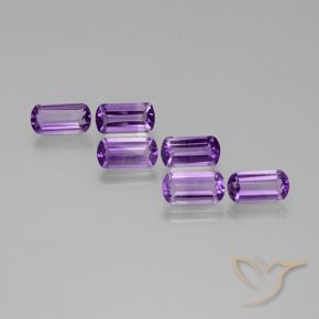 Achetez naturel 5.95ct Violet moyen Améthyste gems, Forme fantaisie, En provenance Brésil chez GemSelect. En stock, livraison internationale!