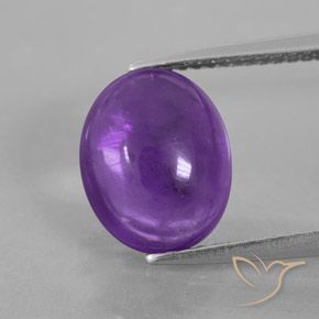 Améthyste Violet moyen-foncé naturelle ovale, 3.92 ct, Transparent / Translucide