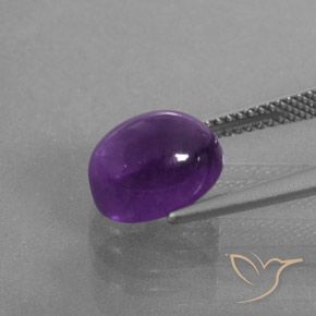 Améthyste Violet intense naturelle ovale, 4.10 ct, Transparent / Translucide