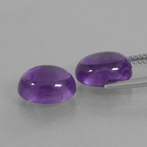 Achetez naturel 5.94ct Violet moyen-léger Améthyste gems, Coupe ovale, En provenance Brésil chez GemSelect. En stock, livraison internationale!