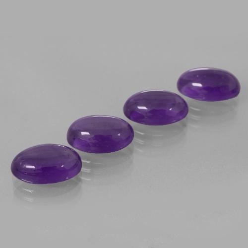 Achetez naturel 13.50ct Violet moyen Améthyste gems, Coupe ovale, En provenance Brésil chez GemSelect. En stock, livraison internationale!
