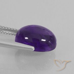 Améthyste Violet moyen naturelle Coupe ovale, 5.68 ct, Transparent