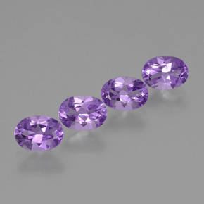 Achetez naturel 2.97ct Violet vif Améthyste gems, Coupe ovale, En provenance Brésil chez GemSelect. En stock, livraison internationale!