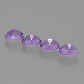 Achetez naturel 2.97ct Violet vif Améthyste gems, Coupe ovale, En provenance Brésil chez GemSelect. En stock, livraison internationale!