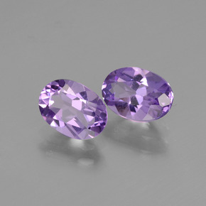 Achetez naturel 1.50ct Violet moyen Améthyste gems, Coupe ovale, En provenance Brésil chez GemSelect. En stock, livraison internationale!