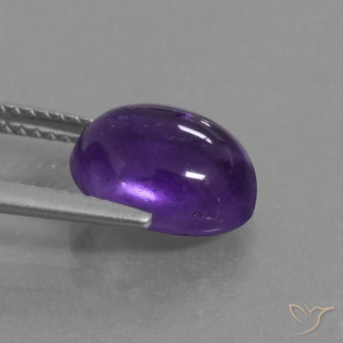 Améthyste Violet moyen naturelle ovale, 3.52 ct, Translucide