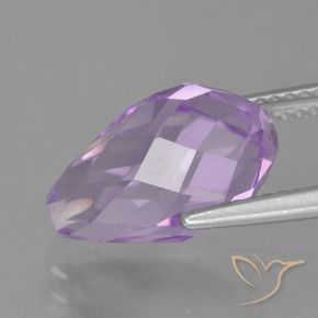 Améthyste Violet moyen naturelle Briolette, 5.70 ct, VS