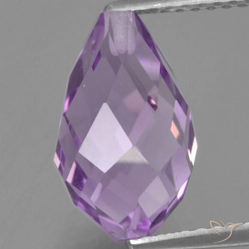 Améthyste Violet rosâtre moyen naturelle Briolette, 3.92 ct, VS