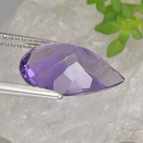 Améthyste Violet moyen naturelle En forme de poire, 3.89 ct, VVS