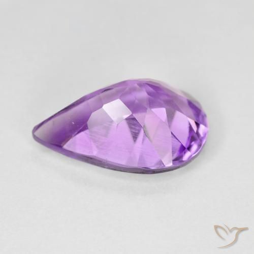 Améthyste Violet moyen naturelle En forme de poire, 4.22 ct, VVS-VS