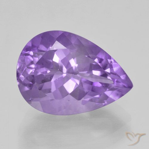 Améthyste Violet moyen naturelle En forme de poire, 5.06 ct, VVS